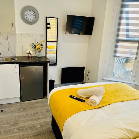 Comfy Guest House Лондон Екстер'єр фото