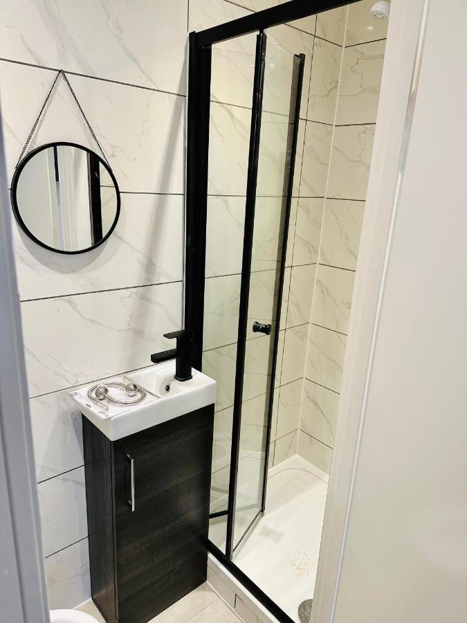 Comfy Guest House Лондон Екстер'єр фото