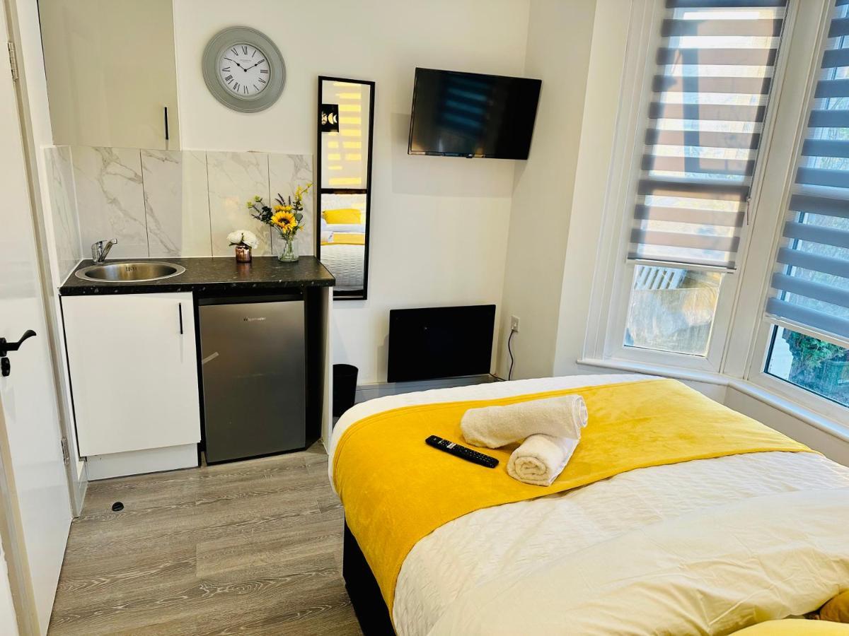 Comfy Guest House Лондон Екстер'єр фото