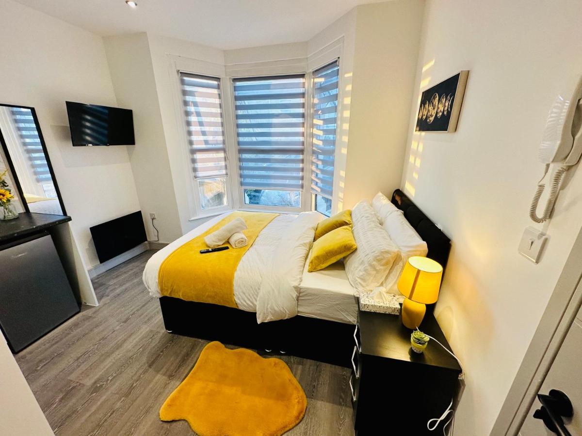 Comfy Guest House Лондон Екстер'єр фото